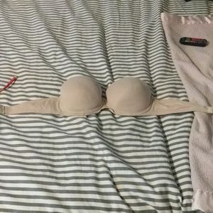 Strapless padded lift tan bra VS